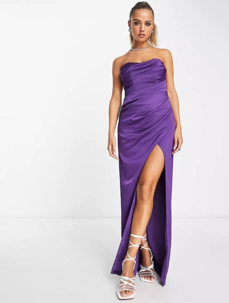 Vestido largo satín strapless violeta